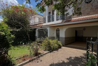 4 Bed Townhouse with En Suite at Lavington Green - 2