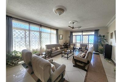 3 Bed Apartment with En Suite at Cemet Road