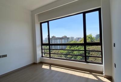 2 Bed Apartment with En Suite at Riverside Drive - 4