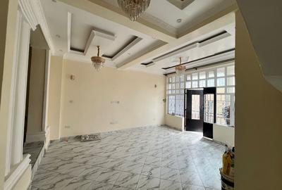 5 Bed Townhouse with En Suite in Membley