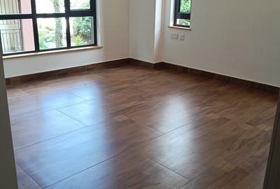 3 Bed Apartment with En Suite at Mandera Road Next To Quick Mart Supermarket. - 4