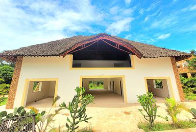 5 Bed Villa with En Suite in Diani