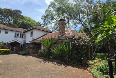 5 Bed Townhouse with En Suite at Lavington Green - 2