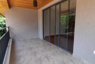5 Bed Townhouse with En Suite in Lavington - 2
