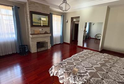 5 Bed House with En Suite in Karen - 4