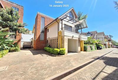 5 Bed Townhouse with En Suite in Lavington