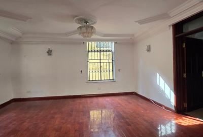 4 Bed Townhouse with En Suite at Mugumo Road - 2