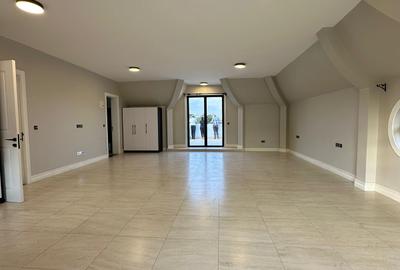 5 Bed Villa with En Suite in Loresho - 3