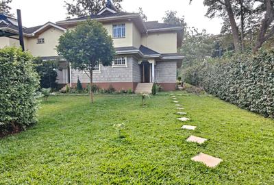 5 Bed Townhouse with En Suite in Karen - 2