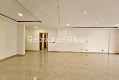 4 Bed Apartment with En Suite in Westlands Area - 2