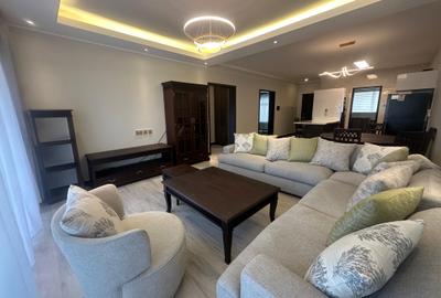 Serviced 2 Bed Apartment with En Suite at Riverside