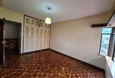 3 Bed Townhouse with En Suite in Rhapta Road