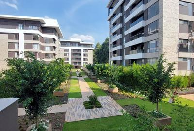 3 Bed Apartment with En Suite in Nyari