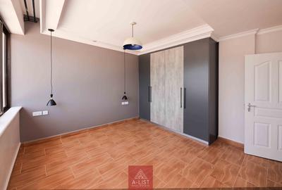 1 Bed Apartment with En Suite at Lantana Road