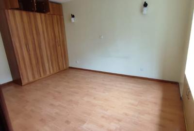 3 Bed Apartment with En Suite at Valley Arcade