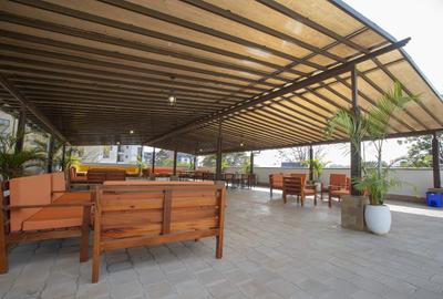 2 Bed Apartment with En Suite in Garden Estate