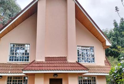 5 Bed Townhouse with En Suite in Lavington