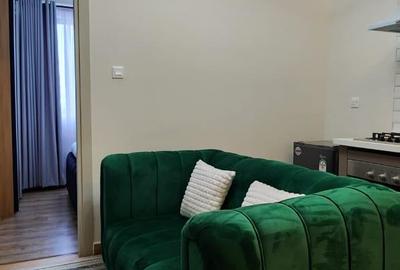 Serviced 1 Bed Apartment with Swimming Pool in Kilimani - 3