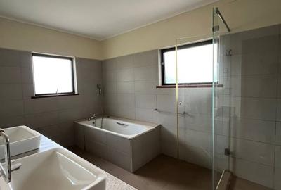 4 Bed Townhouse with Swimming Pool in Kitisuru