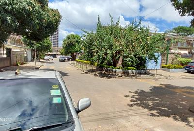 4 Bed House with En Suite at Podium Road - 2