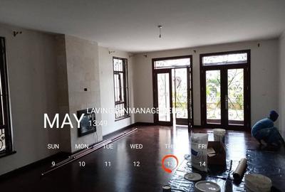5 Bed Townhouse with En Suite at Lavington Green