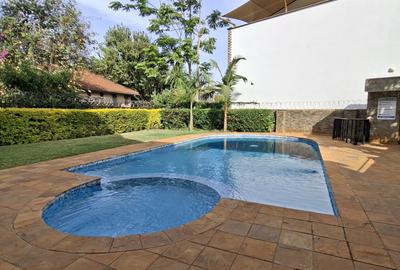 5 Bed Townhouse with En Suite in Westlands Area - 4
