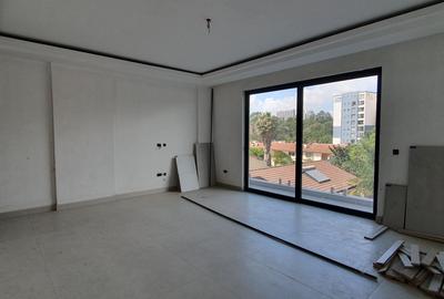 3 Bed Apartment with En Suite at Brookside