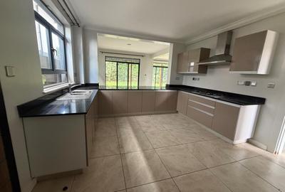 4 Bed Villa with En Suite in Kiambu Road - 4