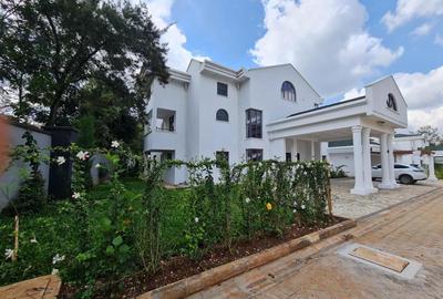 6 Bed House with En Suite at Karen