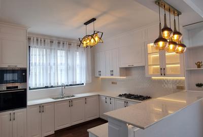3 Bed Villa with En Suite in Ngong