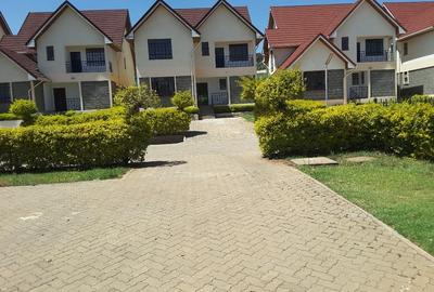 5 Bed House with En Suite in Ngong