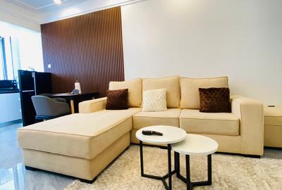 1 Bed Apartment with Swimming Pool at Wood Avenue - 3