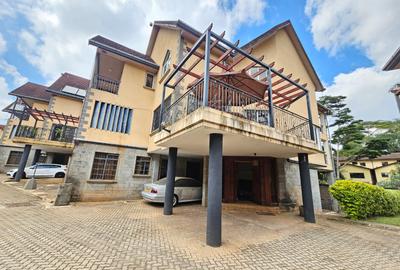 5 Bed House with En Suite in Spring Valley