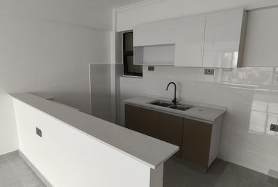 3 Bed Apartment with Gym in Kilimani