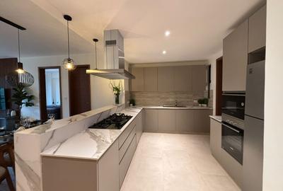 2 Bed Apartment with En Suite in Riverside - 2