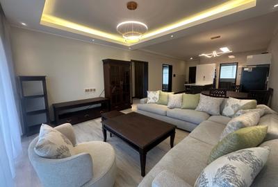 Serviced 2 Bed Apartment with En Suite at Riverside