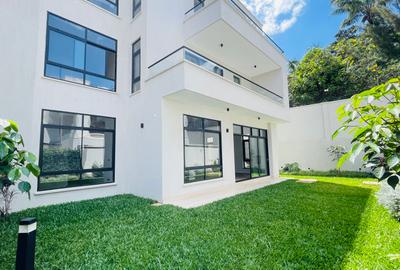 5 Bed Townhouse with Staff Quarters in Lavington - 2