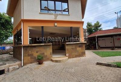 4 Bed Townhouse with En Suite in Kileleshwa - 2