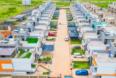 4 Bed Townhouse with En Suite in Eastern ByPass - 4