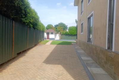 Commercial Property with Fibre Internet in Ridgeways - 4