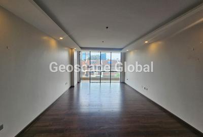 3 Bed Apartment with En Suite in Brookside - 4