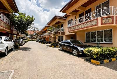 4 Bed Townhouse with En Suite in Lavington