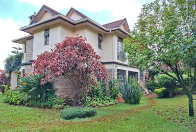 4 Bed Townhouse with En Suite at Off Glory Rd - 2