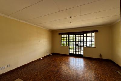 4 Bed Townhouse with En Suite in Westlands Area