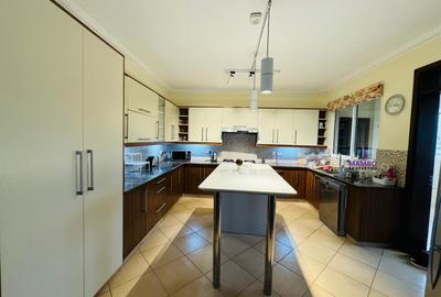 Furnished 3 Bed Apartment with En Suite at Brookside Drive - 2