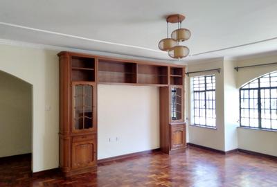 4 Bed House with En Suite in Karen