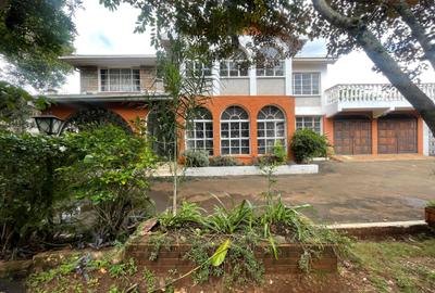 5 Bed House with En Suite in Gigiri