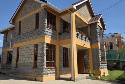 5 Bed Townhouse with En Suite in Ongata Rongai
