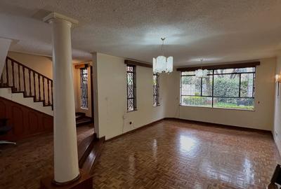 4 Bed Townhouse with En Suite at Valley Arcade - 4