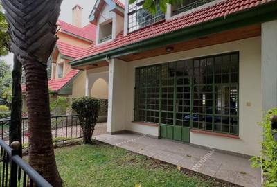 4 Bed Townhouse with En Suite in Lavington - 2